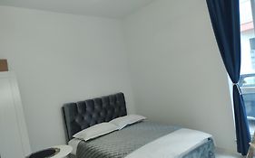 Blue Condo Otopeni
